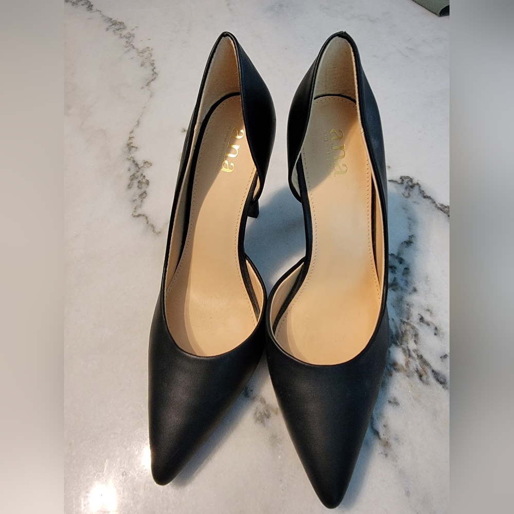 Black Heels Size 8